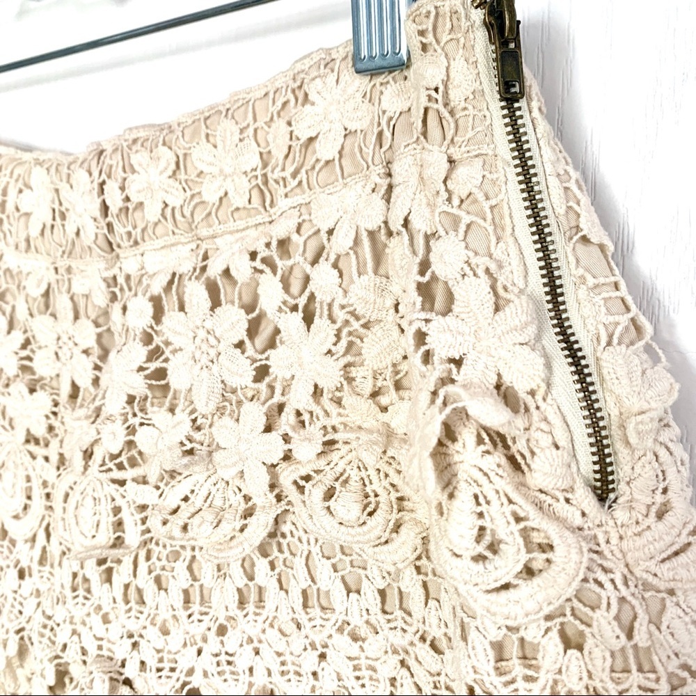 Zara Basic Crochet Lined Zip Shorts - image 7
